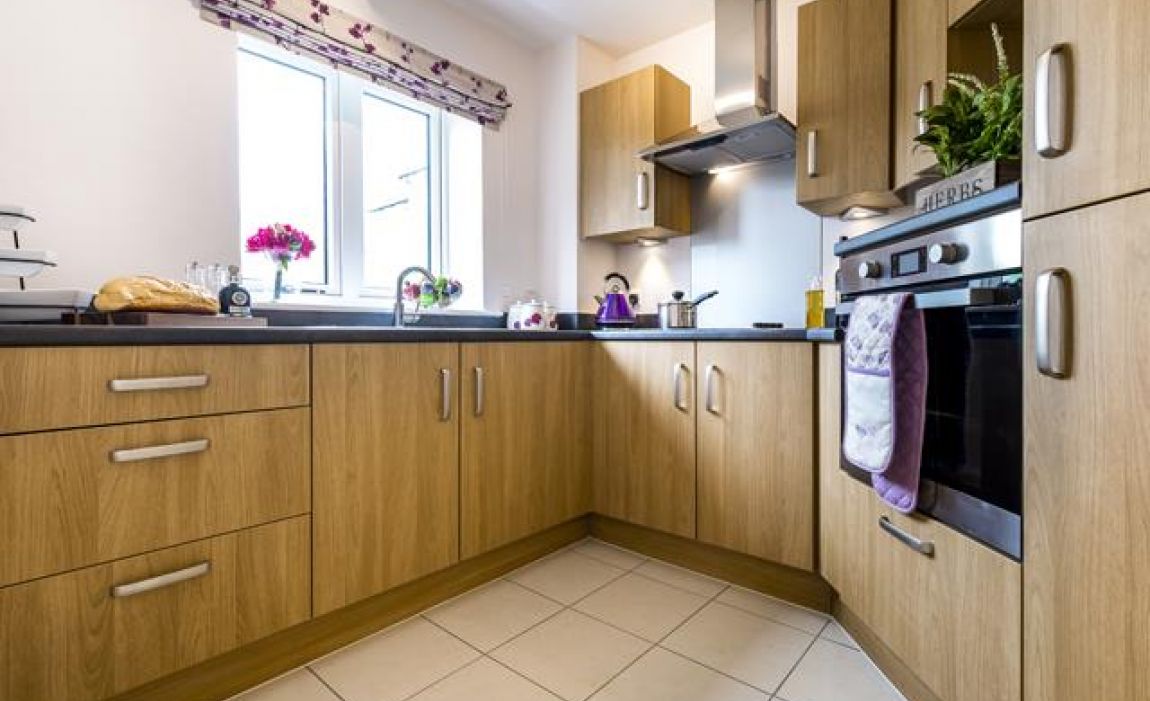 TO RENT - Alder View Court, 1A Newby Farm Road, Scarborough, Yorkshire, YO12 6WA